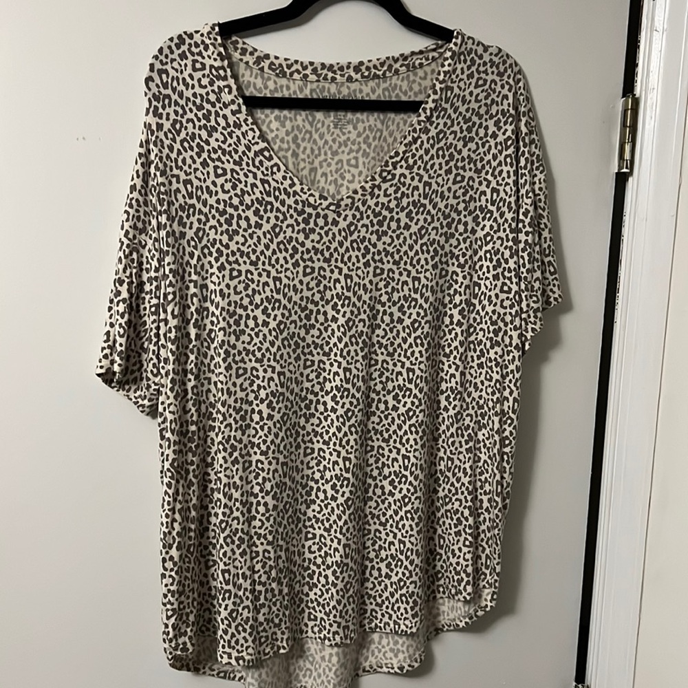 Cheetah Soft and Sexy V Neck Tshirt